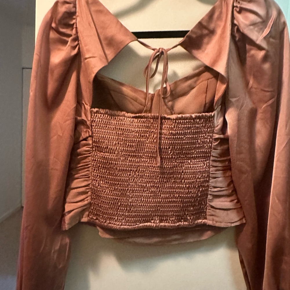 ASTR TOP - Picture 5 of 5